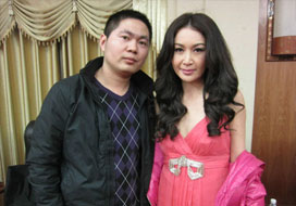 广州one游戏与明星合影